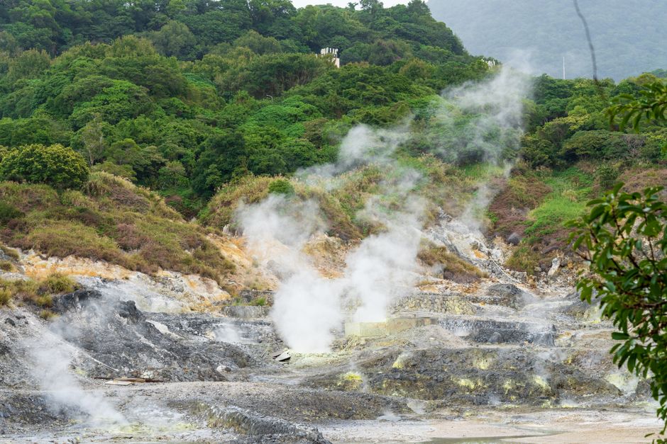 Mission Hills Volcanic Mineral Springs 观澜湖火山岩矿温泉