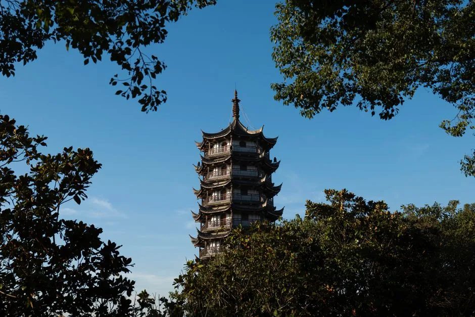Longhua Temple Shanghai — Song dynasty pagoda and Buddhist halls